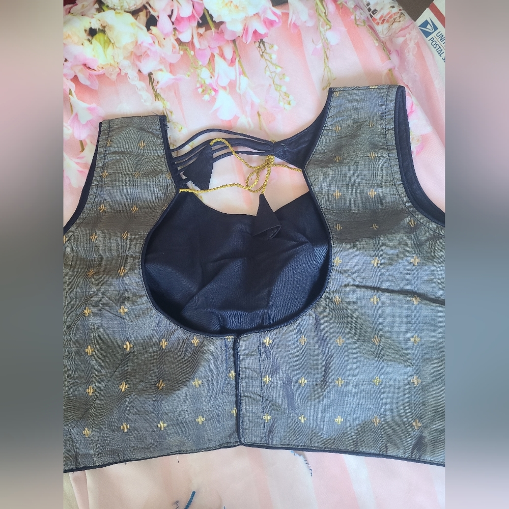 NEW boutique banarasi silk ready made saree /lehenga blouses - Picture 4 of 12